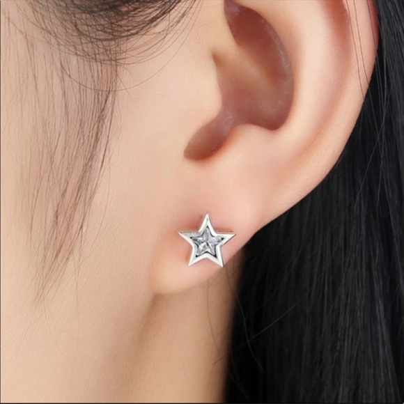 Sterling Silver 925 Star Stud Earrings - Picture 6 of 6